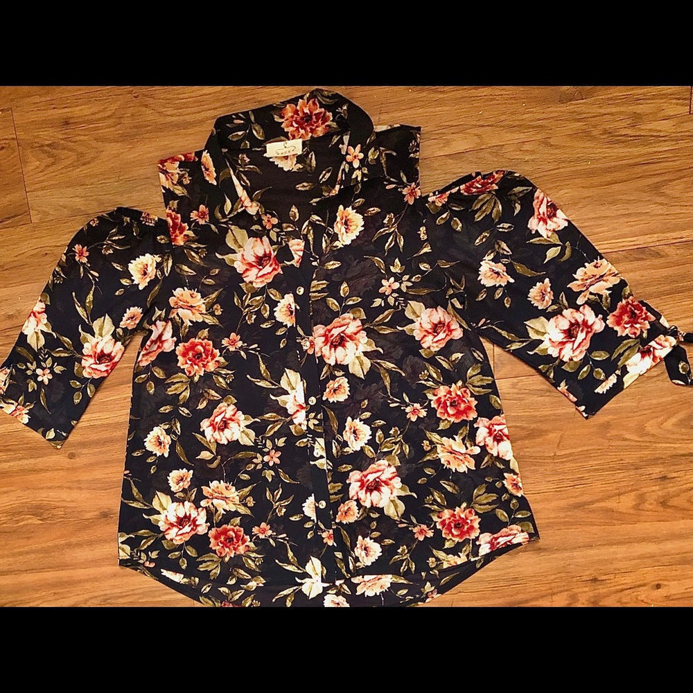 Open Shoulder Collared 1/4 Length Sleeve Blouse
